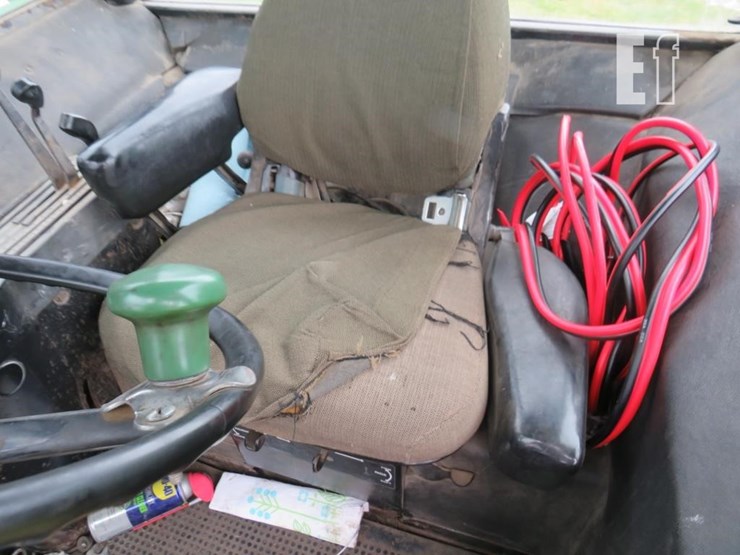 john-deere-4440-image-10