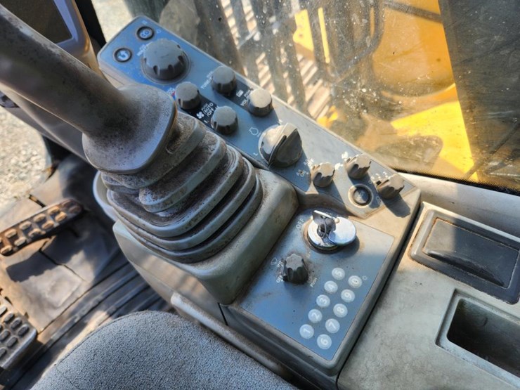 deere-160g-lc-image-51