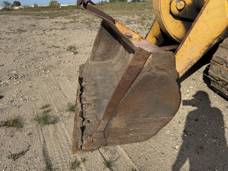 caterpillar-953-image-38