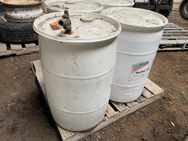 #7154-•-(4)-30-gallon-plastic-drums-image-5
