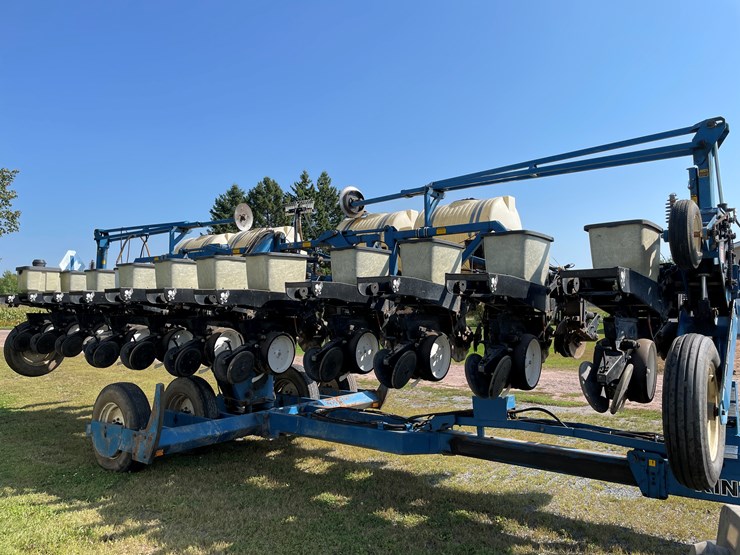 kinze-2300-image-3