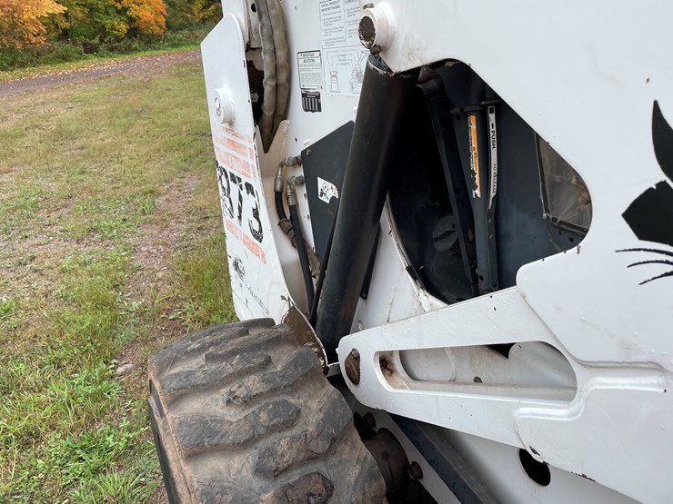 2001-bobcat-873-image-33