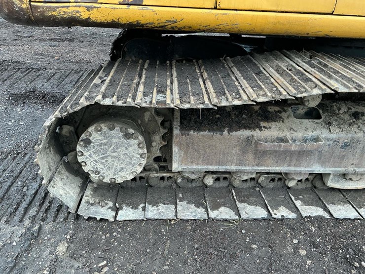 deere-200-lc-image-33