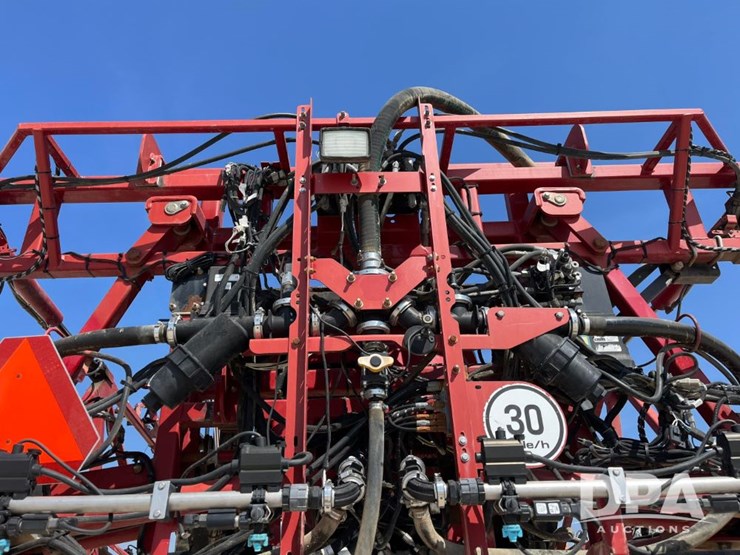 2016-case-ih-patriot-3340-image-41