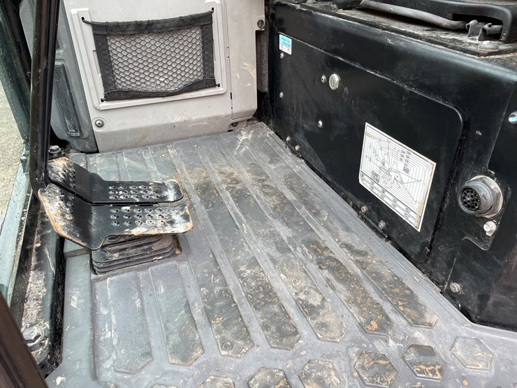 2019-caterpillar-303.5e2-cr-image-50