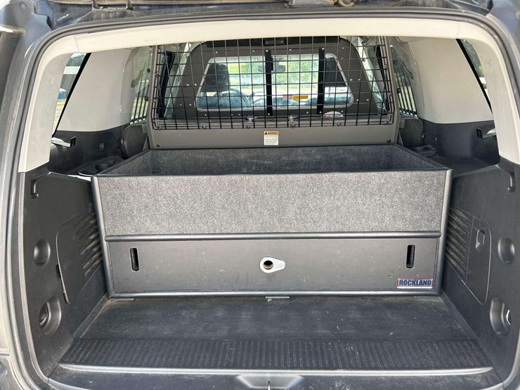 2016-chevrolet-tahoe-image-19