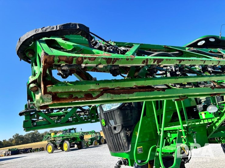 2014-john-deere-r4038-image-96
