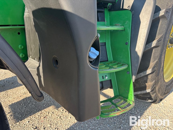 2022-john-deere-6155m-image-10