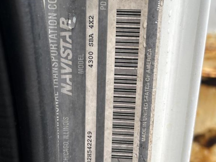 2002-international-durastar-4300-image-98