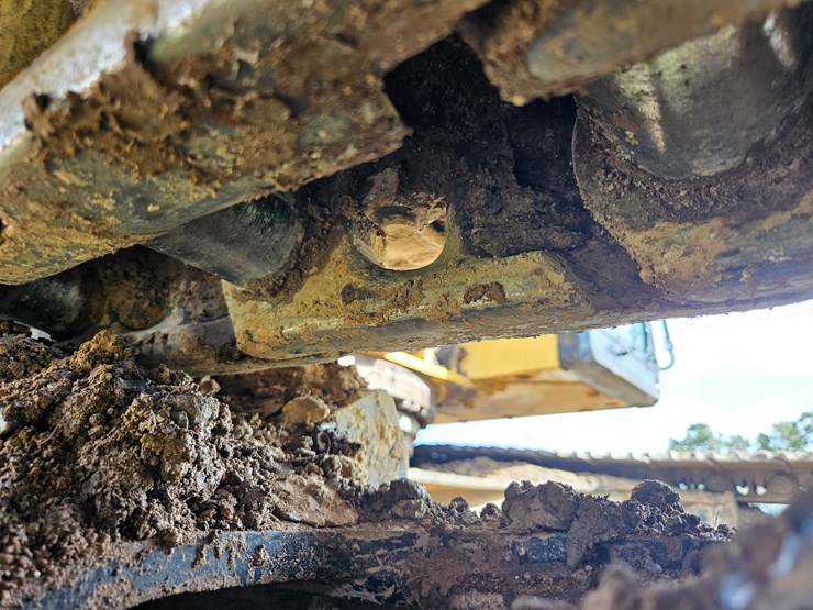 2017-caterpillar-336f-image-87