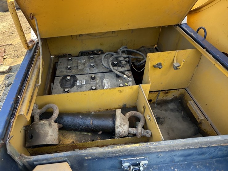 komatsu-pc300-lc-5-image-44