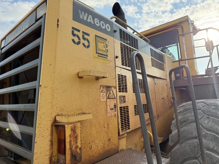 komatsu-wa600-image-31