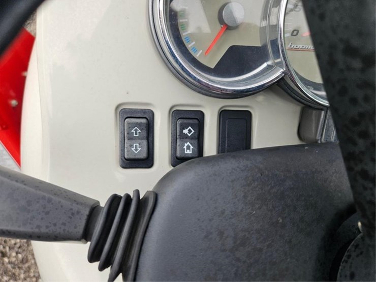 2006-new-holland-250tl-image-33