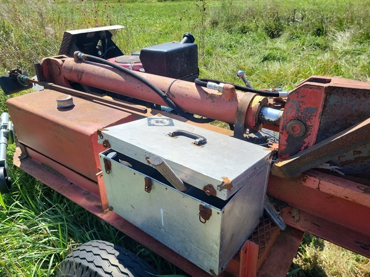 log-splitter-on-wheels-w/ball-hitch-image-10
