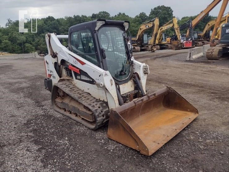2020-bobcat-t595-image-38