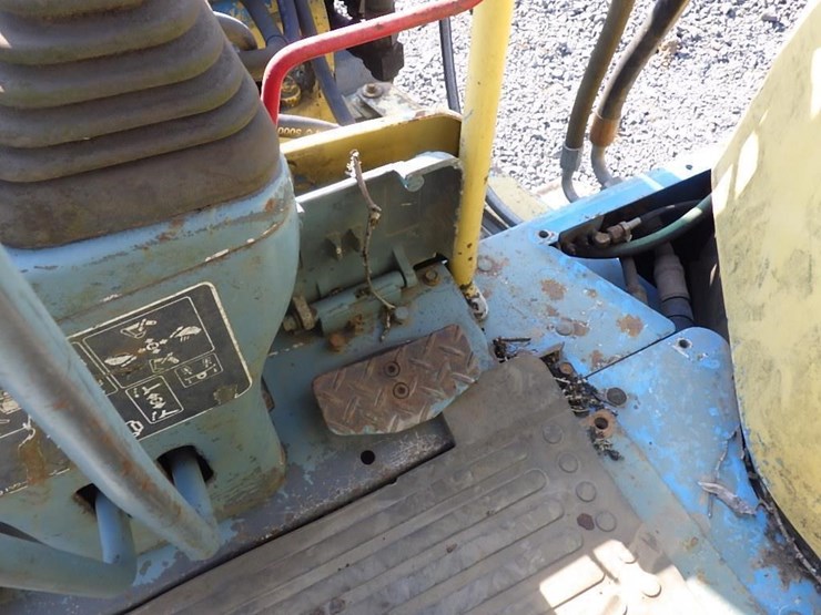 yanmar-vio30-image-26