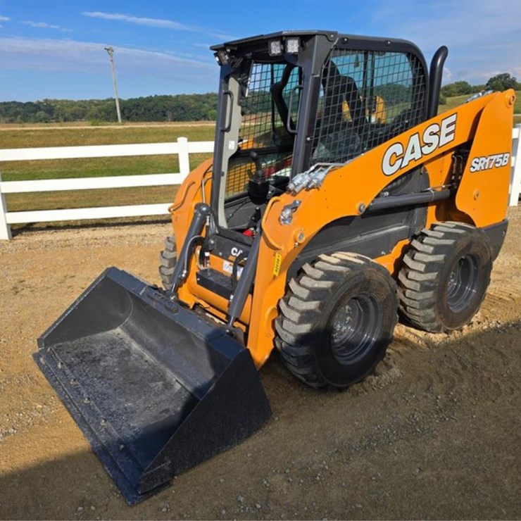 2025 CASE SR175B