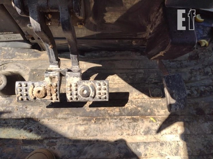 2010-deere-710j-image-9