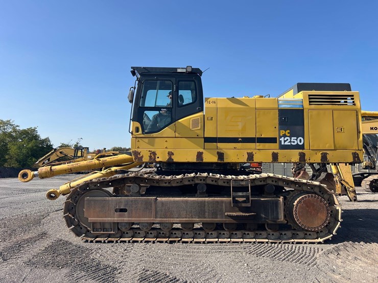 komatsu-pc1250-7-image-1