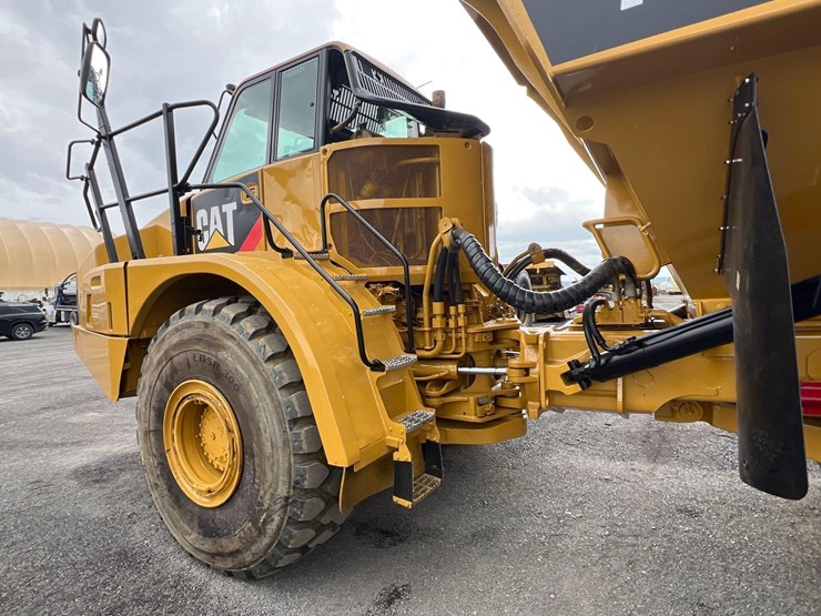 caterpillar-740b-image-6