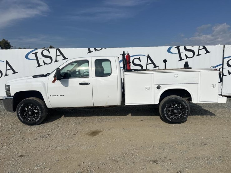 2007-chevrolet-silverado-3500-image-2
