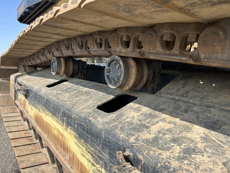 caterpillar-336-image-12