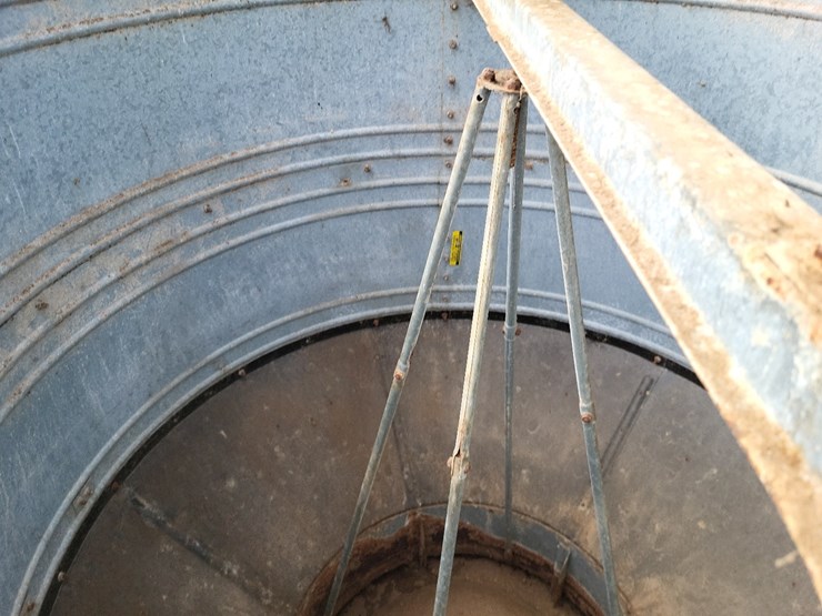 pax-hog-feeder-image-7