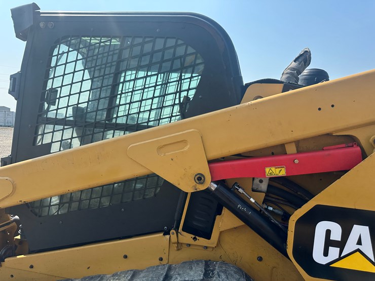 2018-caterpillar-299d2-xhp-image-24