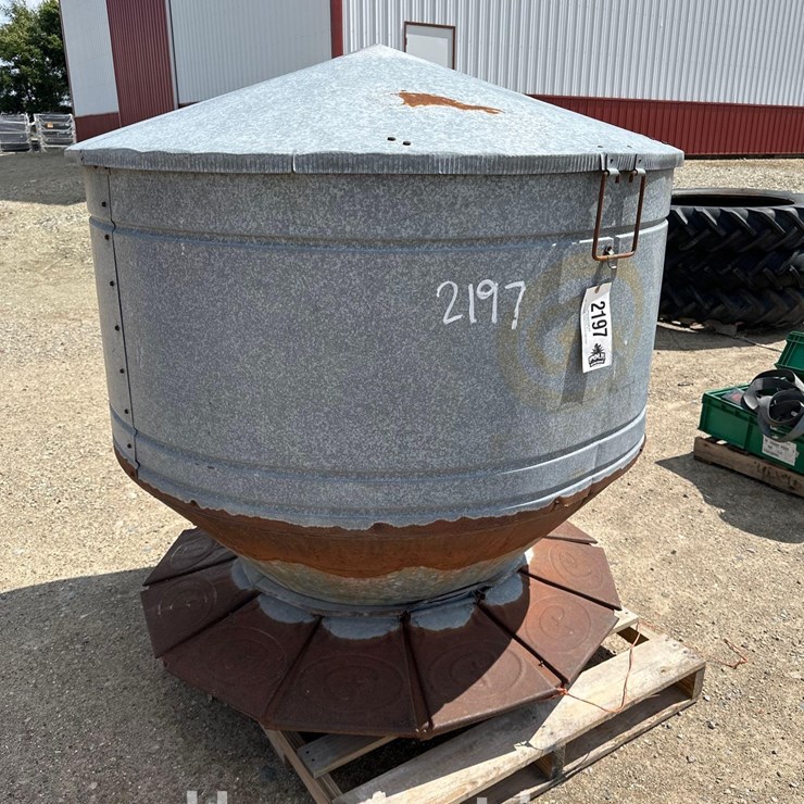 PAX HOG FEEDER
