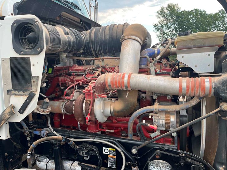 2013-kenworth-t800-image-13
