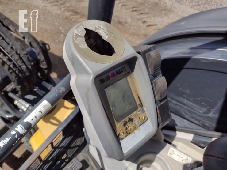 2017-deere-50g-image-7