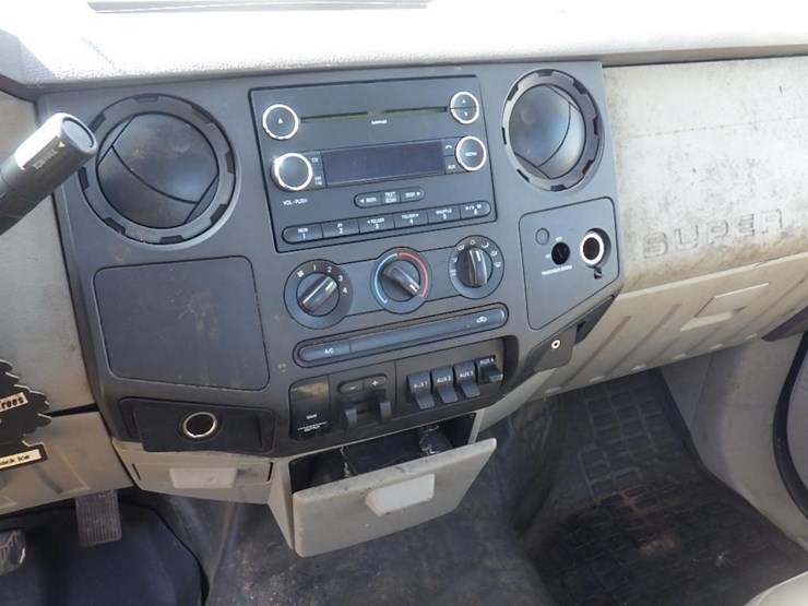 2008-ford-f450-image-16
