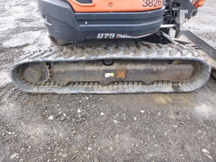 2016-kubota-u25-image-39