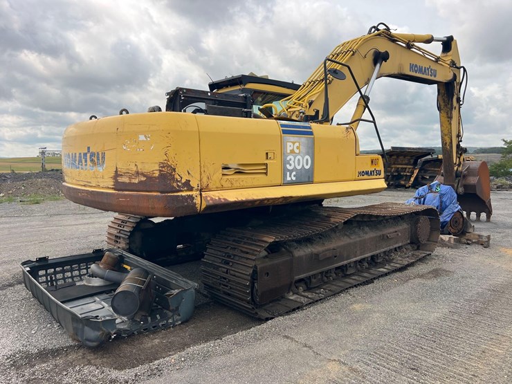komatsu-pc300-lc-7e0-image-5