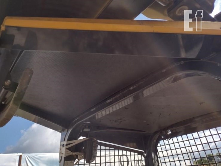 deere-650k-xlt-image-15