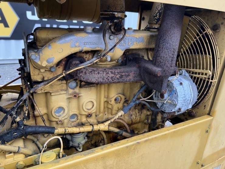 caterpillar-cp-323-image-13