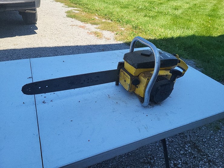 mcculloch-mac10-10-automatic-gas-chain-saw---no-chain-image-1