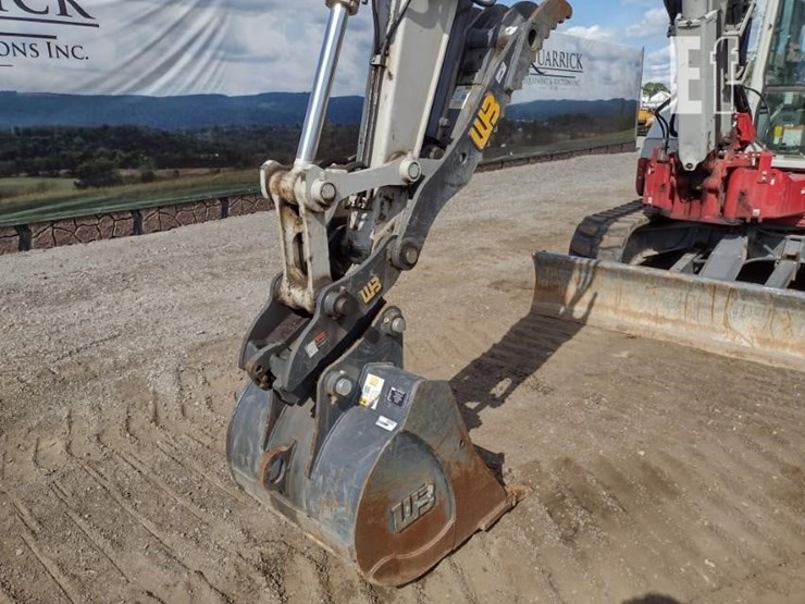 2023-takeuchi-tb280fr-image-17