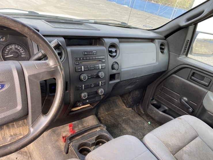 2011-ford-f150-xl-image-16