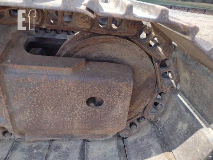 2011-komatsu-pc228us-lc-8-image-33