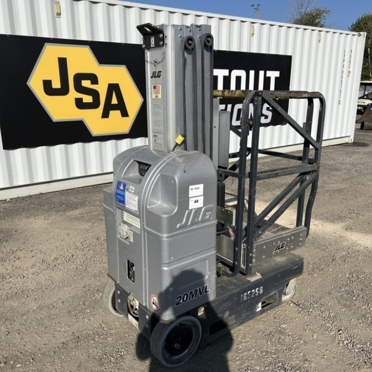 2016 JLG 20MVL