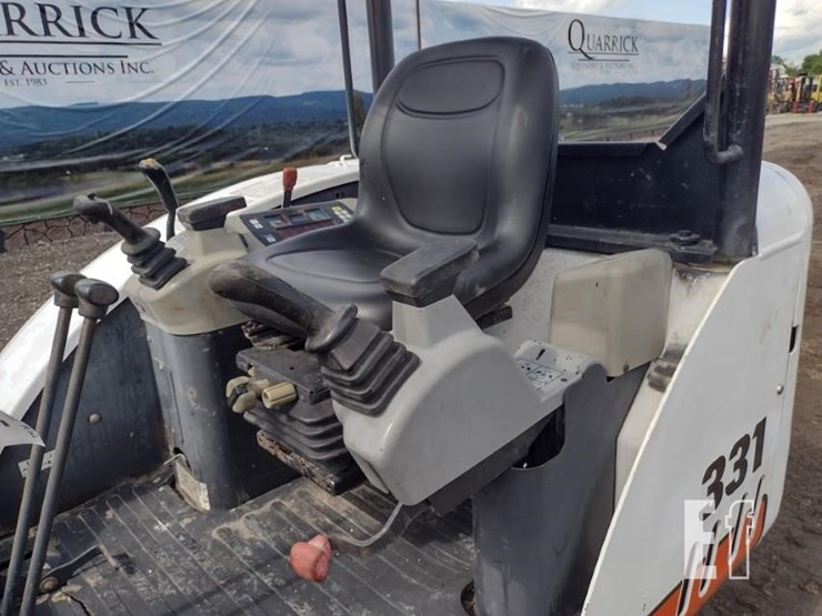 2006-bobcat-331-image-12