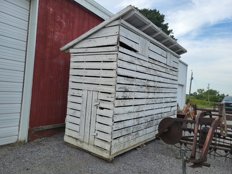 wood-corn-crib-w/steel-roof-image-2
