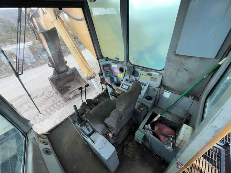caterpillar-5130-image-31