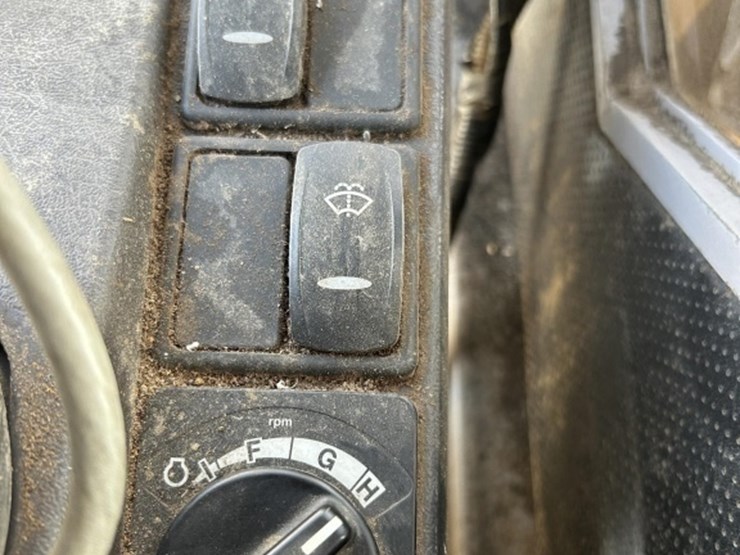 volvo-fc2421c-image-52