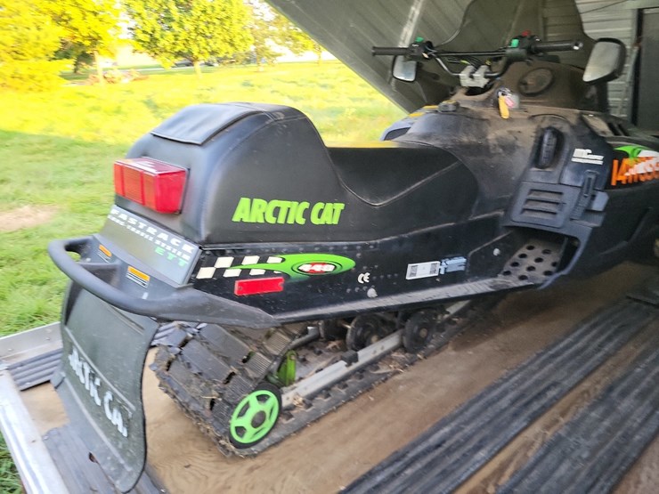 sled-shed-single-axle-snowmobile-trailer-w/2-arctic-cat-440-snowmobiles*updated-information-9/22/25-@-8:30a*-image-57