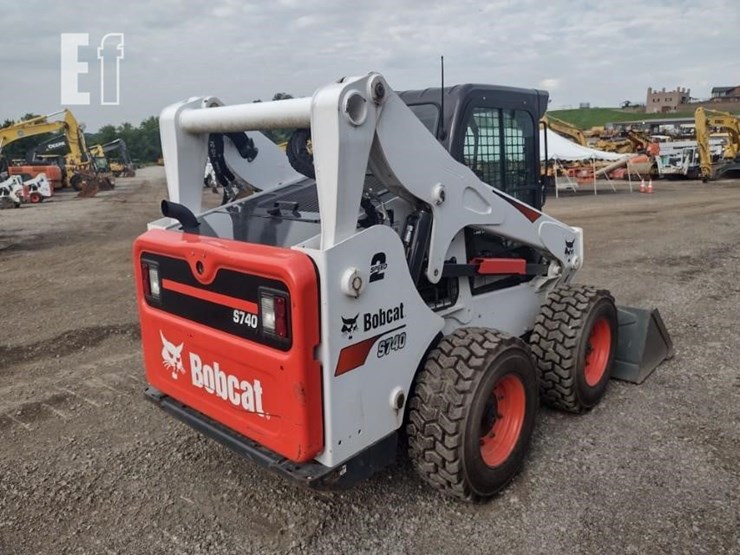 2022-bobcat-s740-image-30