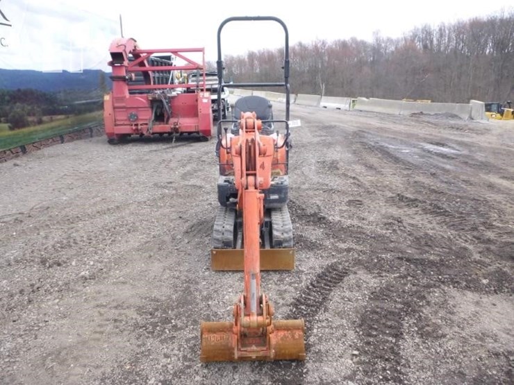 2018-kubota-k008-3-image-2