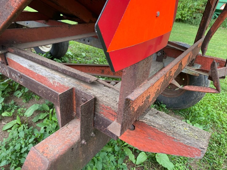 j-&-m-210-gravity-wagon-image-20