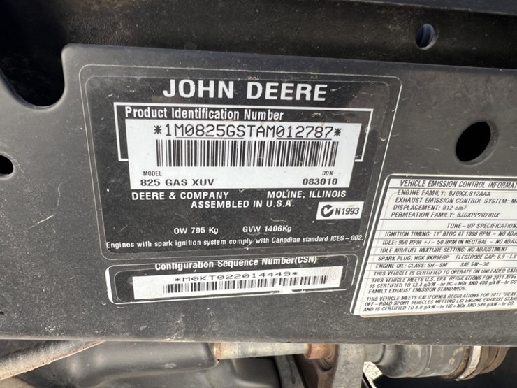 2011-john-deere-gator-image-18